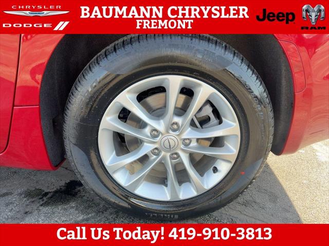 2026 Chrysler Pacifica Select AWD