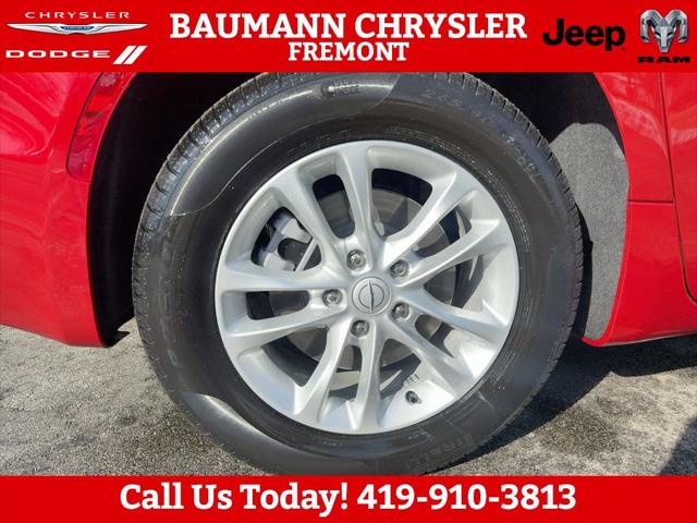 2026 Chrysler Pacifica Select AWD
