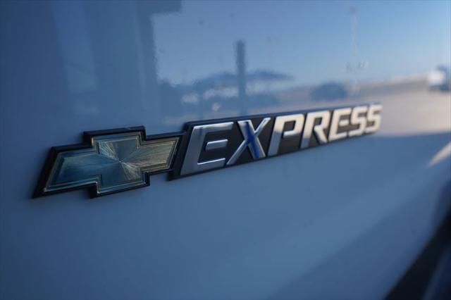 2026 Chevrolet Express Cargo Van 2500 Extended Wheelbase, WT, RWD