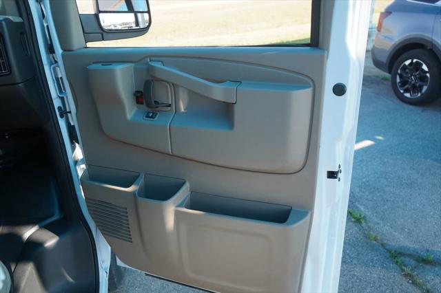 2026 Chevrolet Express Cargo Van 2500 Extended Wheelbase, WT, RWD