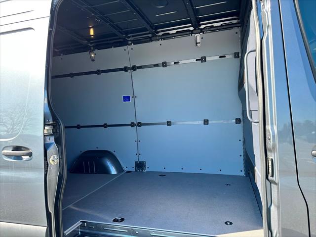 2025 Mercedes-Benz Sprinter 2500 Standard Roof 4-Cyl Diesel HO