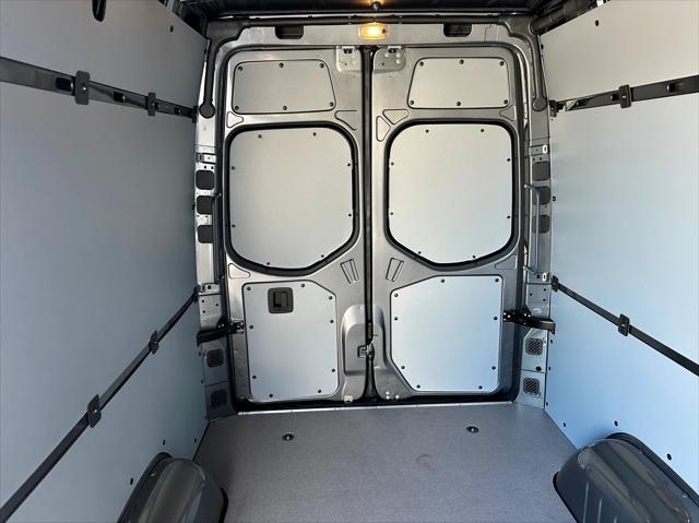 2025 Mercedes-Benz Sprinter 2500 Standard Roof 4-Cyl Diesel HO