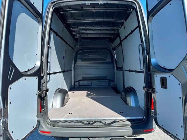 2025 Mercedes-Benz Sprinter 2500 Standard Roof 4-Cyl Diesel HO
