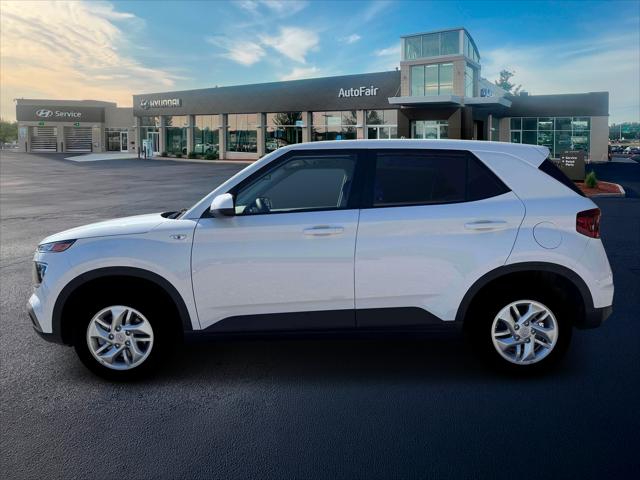 2026 Hyundai Venue SE