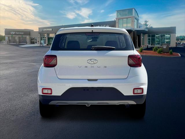2026 Hyundai Venue SE
