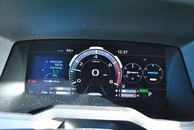 2026 Toyota Tundra Platinum Hybrid CrewMax 5.5' Bed