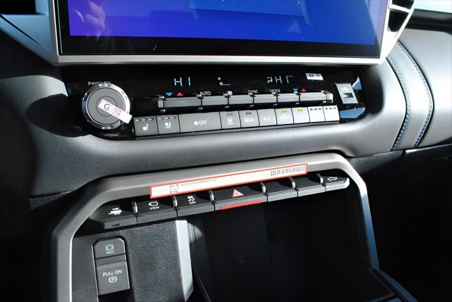 2026 Toyota Tundra Platinum Hybrid CrewMax 5.5' Bed