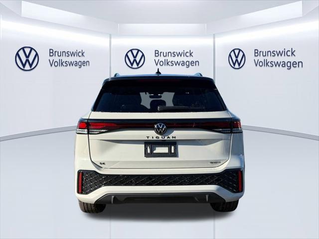 2026 Volkswagen Tiguan SE R-Line Black