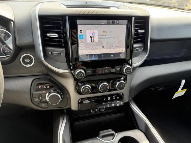 2026 Ram 1500 Express Crew Cab 4x4 5'7" Box
