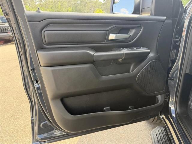 2026 Ram 1500 Express Crew Cab 4x4 5'7" Box