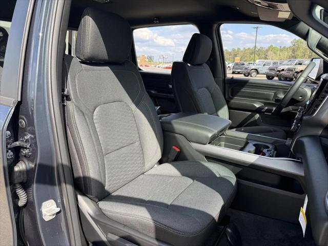 2026 Ram 1500 Express Crew Cab 4x4 5'7" Box