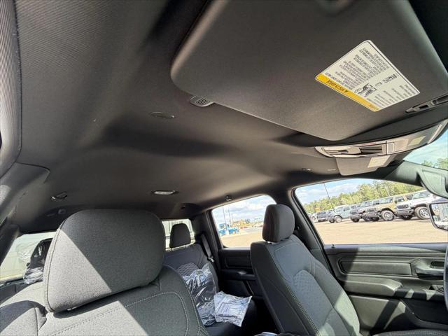 2026 Ram 1500 Express Crew Cab 4x4 5'7" Box