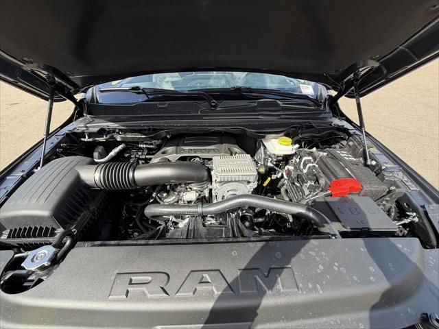 2026 Ram 1500 Express Crew Cab 4x4 5'7" Box