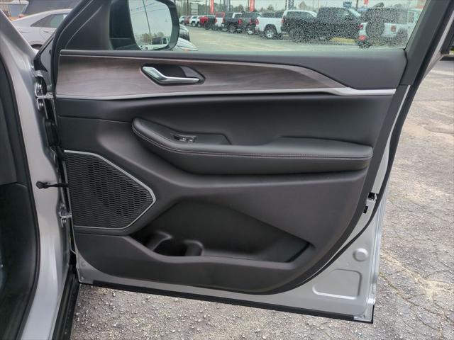 2026 Jeep Grand Cherokee L Limited 4x2