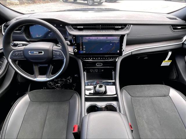 2026 Jeep Grand Cherokee L Altitude 4x4