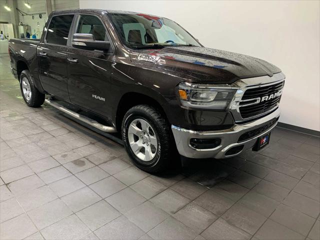 2019 RAM 1500 Big Horn/Lone Star Crew Cab 4x4 57 Box