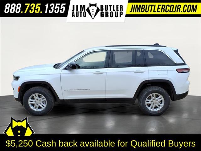 2025 Jeep Grand Cherokee GRAND CHEROKEE LAREDO 4X4