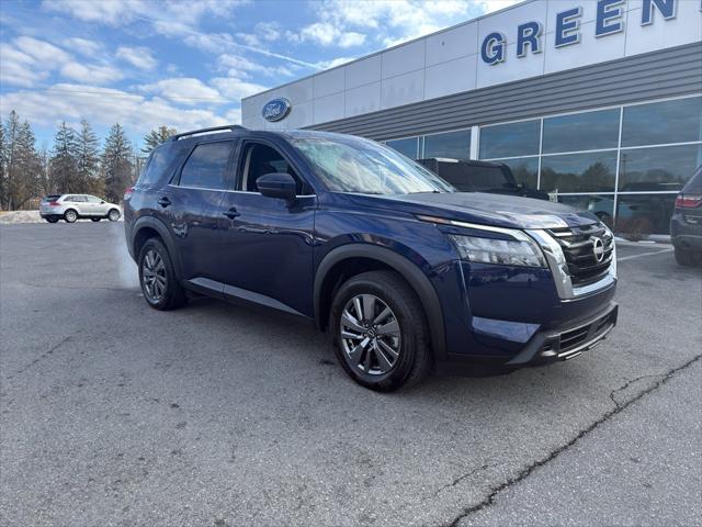 2025 Nissan Pathfinder SV 4WD