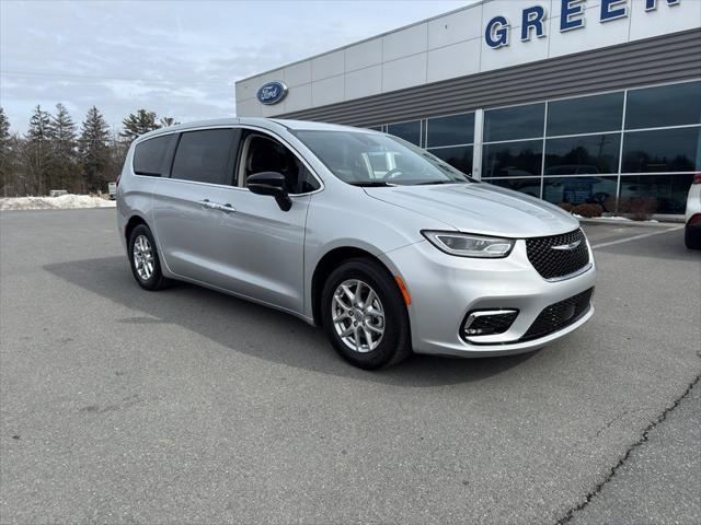 2024 Chrysler Pacifica Touring L 2024 Chrysler Pacifica Touring L