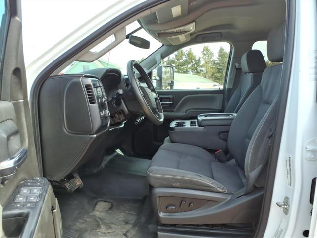 2020 Chevrolet Silverado 6500HD 1WT