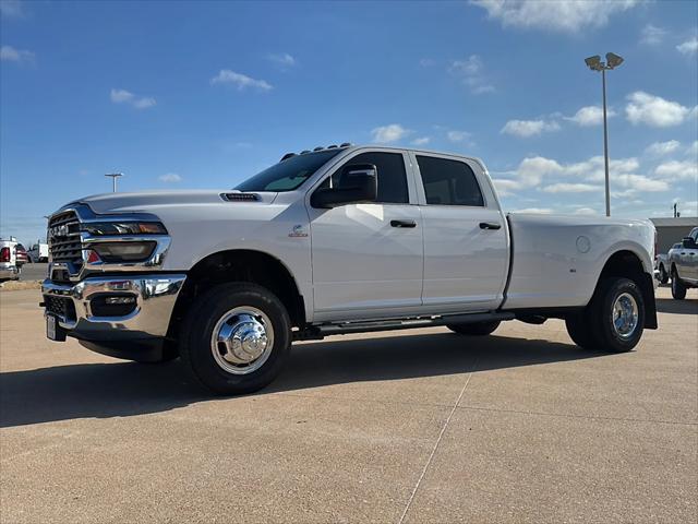 2026 RAM Ram 3500 RAM 3500 TRADESMAN CREW CAB 4X4 8 BOX