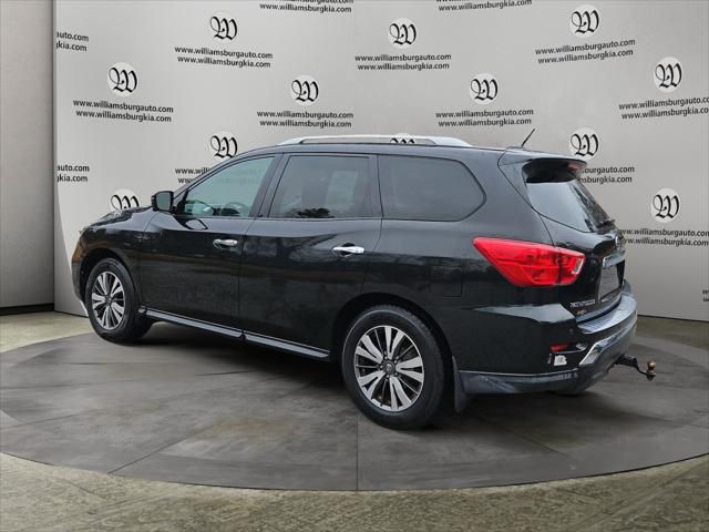 2017 Nissan Pathfinder SL