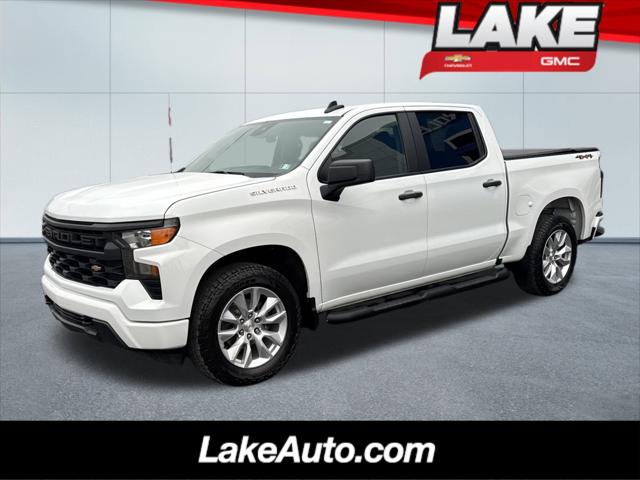 2023 Chevrolet Silverado 1500 4WD Crew Cab Short Bed Custom