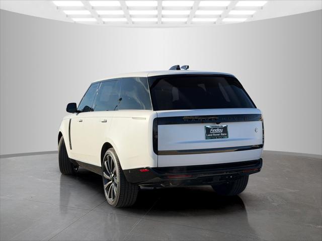 2026 Land Rover Range Rover P615 SV