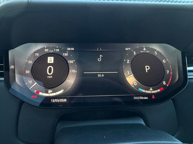 2026 Land Rover Range Rover P615 SV