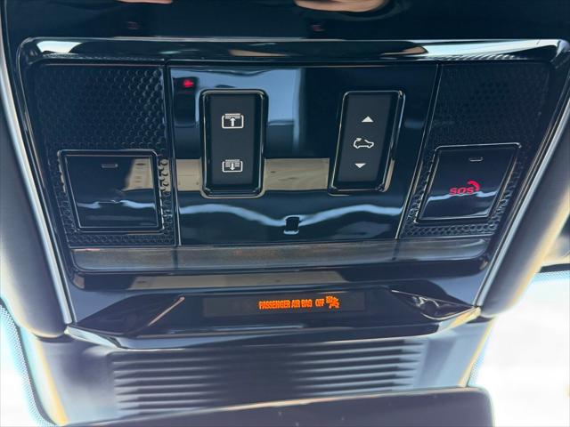 2026 Land Rover Range Rover P615 SV