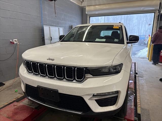 2023 Jeep Grand Cherokee Limited 4x4 2023 Jeep Grand Cherokee Limited 4x4