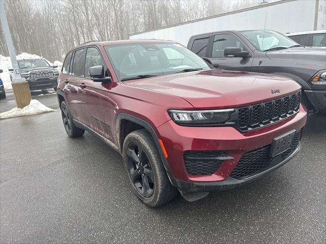 2023 Jeep Grand Cherokee Altitude 4x4 2023 Jeep Grand Cherokee Altitude 4x4