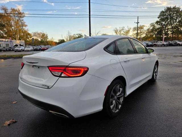 2015 Chrysler 200 S