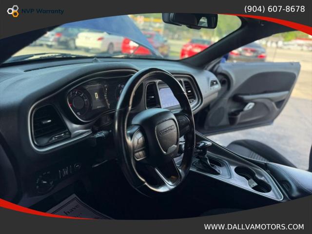 2022 Dodge Challenger SXT