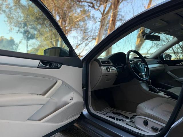 2013 Volkswagen Passat 2.5L SE