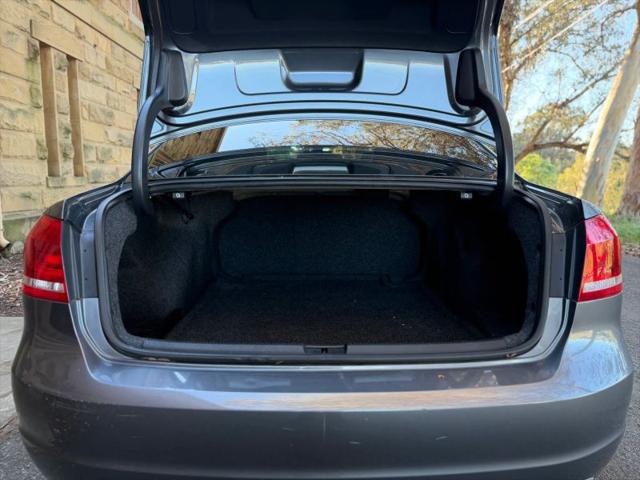 2013 Volkswagen Passat 2.5L SE