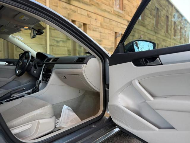 2013 Volkswagen Passat 2.5L SE