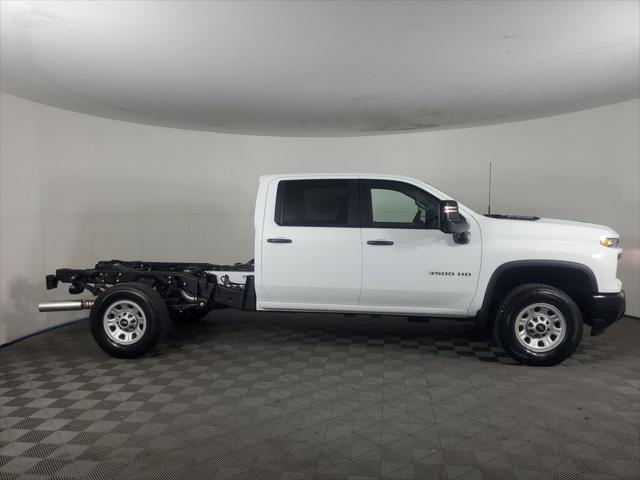 2026 Chevrolet Silverado 3500HD Crew Cab, Long Bed, WT Dual Rear Wheel, RWD