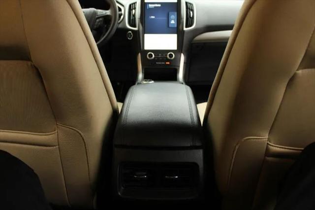2021 Ford Edge SE