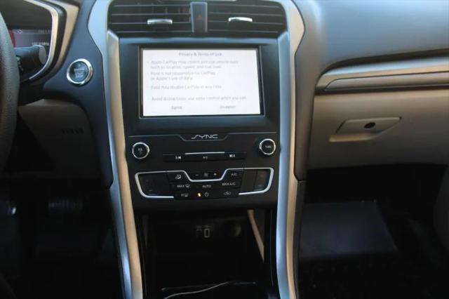 2020 Ford Fusion SE