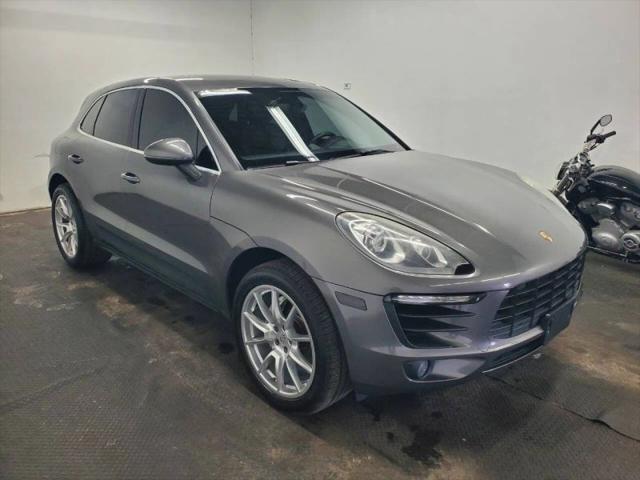 2016 Porsche Macan S