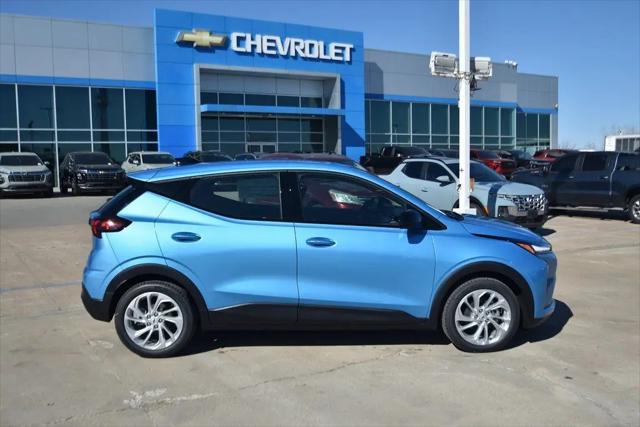 2027 Chevrolet Bolt LT FWD