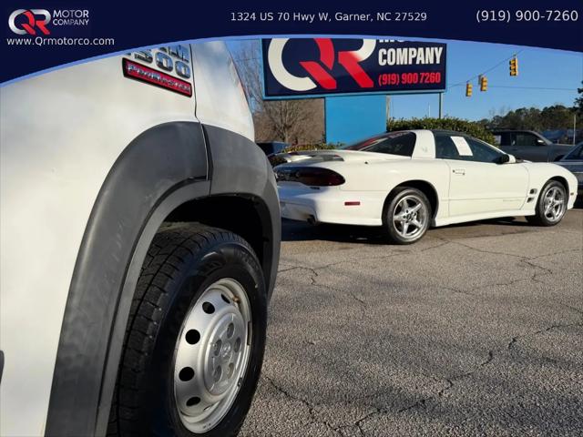 2017 Ram ProMaster Cargo Van Low Roof 136" WB