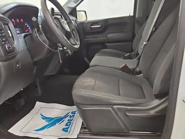 2022 Chevrolet Silverado 1500 4WD Crew Cab Standard Bed Custom
