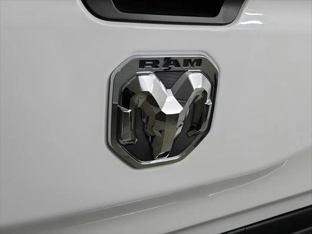 2023 Ram 1500 Big Horn Crew Cab 4x4 64 Box