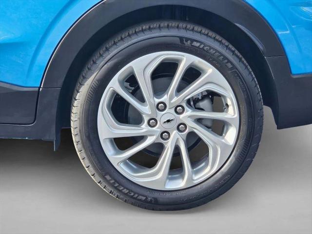 2027 Chevrolet Bolt LT FWD