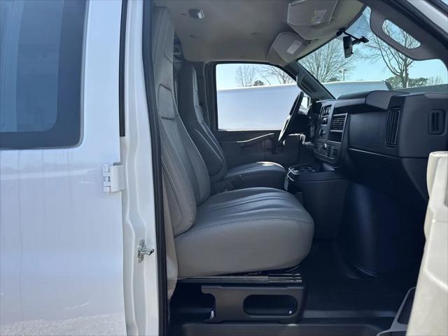 2026 Chevrolet Express Cargo Van 2500 Regular Wheelbase, WT, RWD
