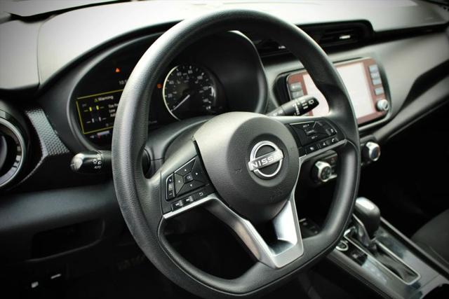 2024 Nissan Kicks SV Xtronic CVT