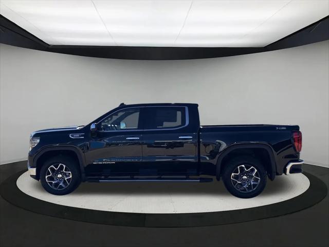 2026 GMC Sierra 1500 Crew Cab, Short Bed, SLT, 4WD