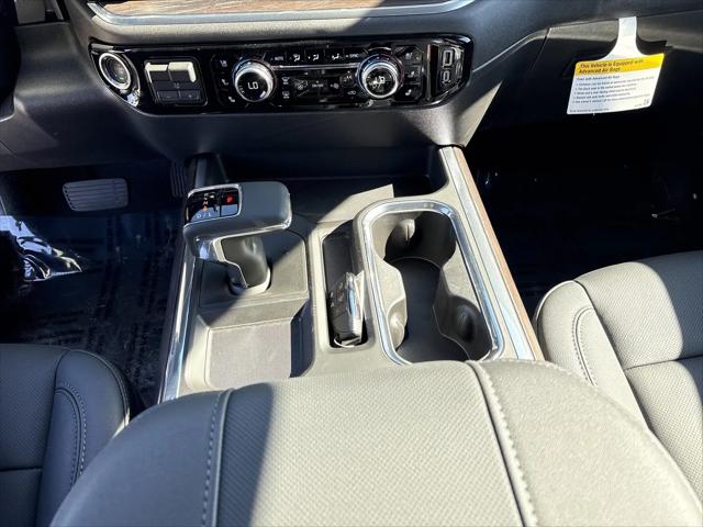 2026 GMC Sierra 1500 Crew Cab, Short Bed, SLT, 4WD